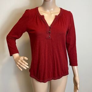 Lucky Brand Burgundy 3/4 Sleeve V-neck Henley Embroidered top size S